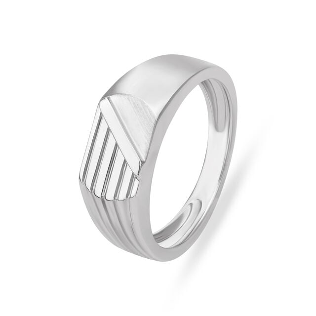 Contemporary Minimalism Men's Ring crafted in 925 Silver.