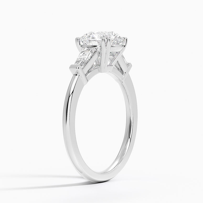 Symphony Ring Double Claw Three Stone